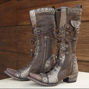 🎉 FLASH SALE 🎉 Lane loaded outrider boots studded distressed lace up 5.5 brown